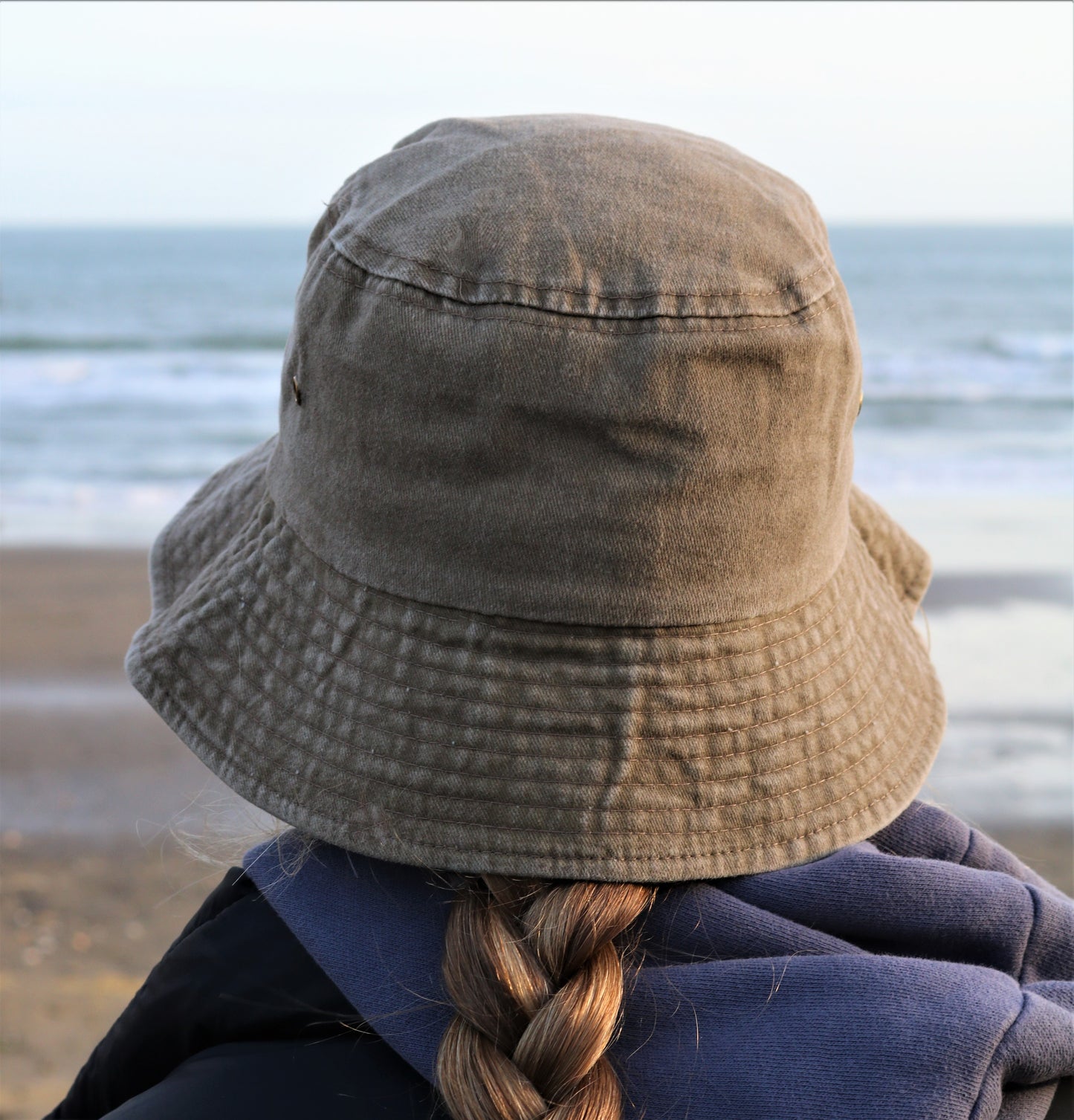 The LOST KHAKI vintage washed Bucket Hat back | InventSports